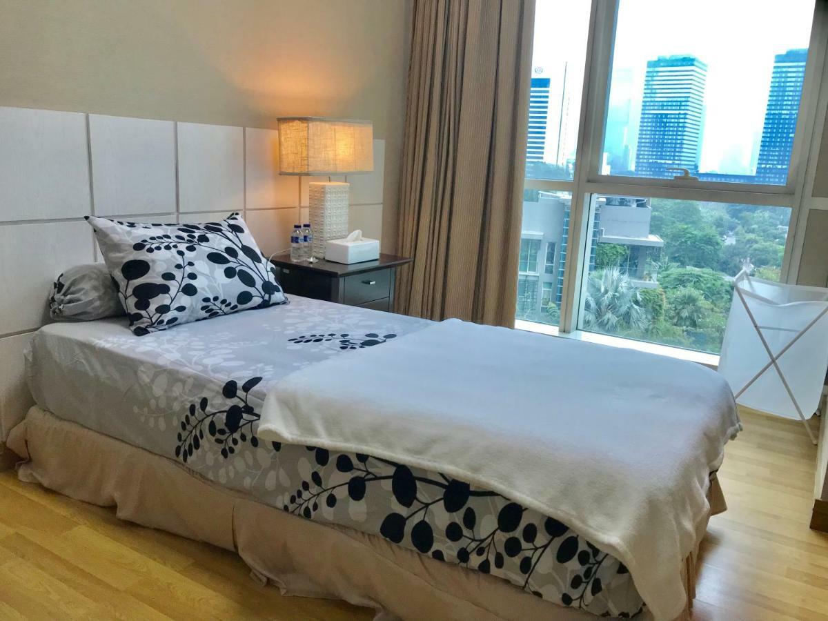 The Peak Residence At Sudirman - 3 Bedroom Exclusive Private Apartment Jakarta Exterior photo